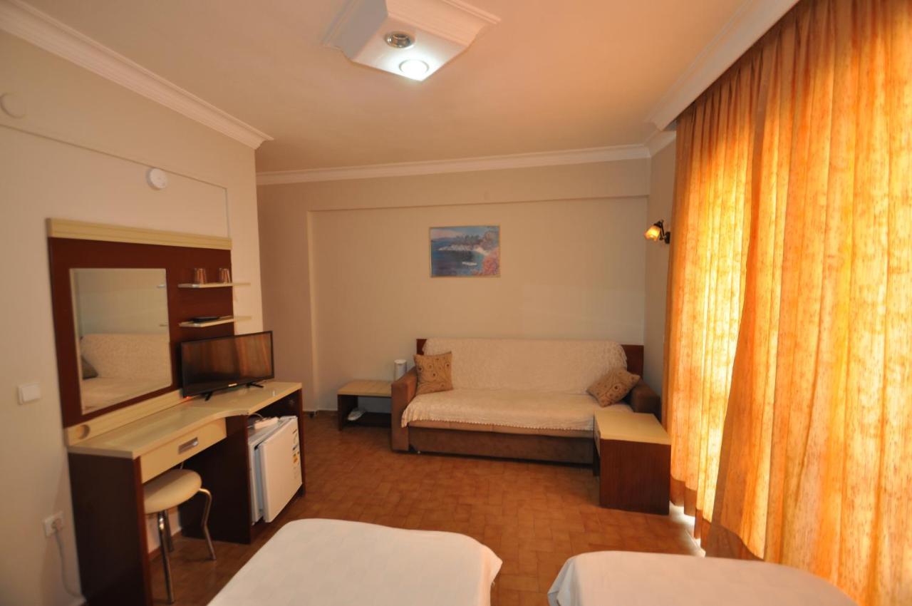Defne & Zevkim Hotel Мармарис Екстериор снимка