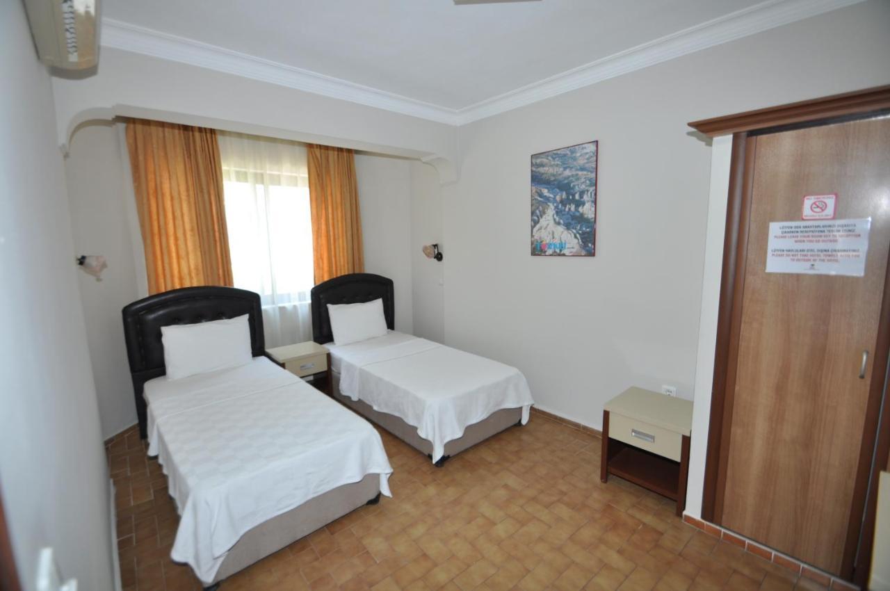Defne & Zevkim Hotel Мармарис Екстериор снимка