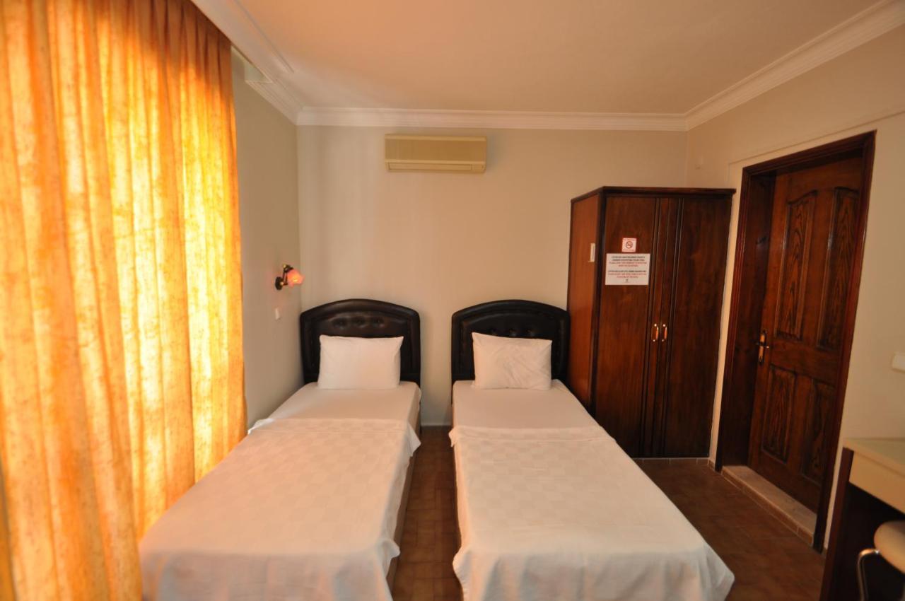 Defne & Zevkim Hotel Мармарис Екстериор снимка